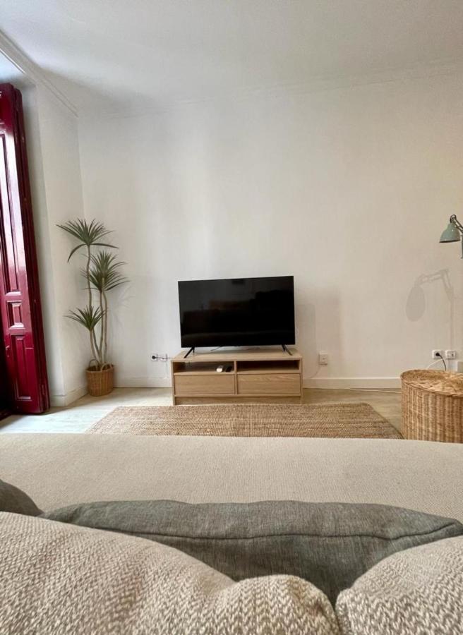 مدريد Beautiful Loft Para 3Pax En Huertas/Cortes المظهر الخارجي الصورة